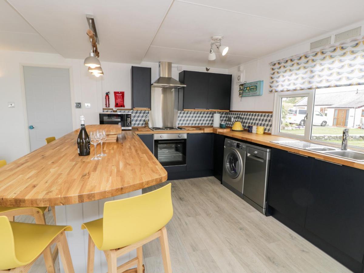 Porthwen Lodge Amlwch Экстерьер фото