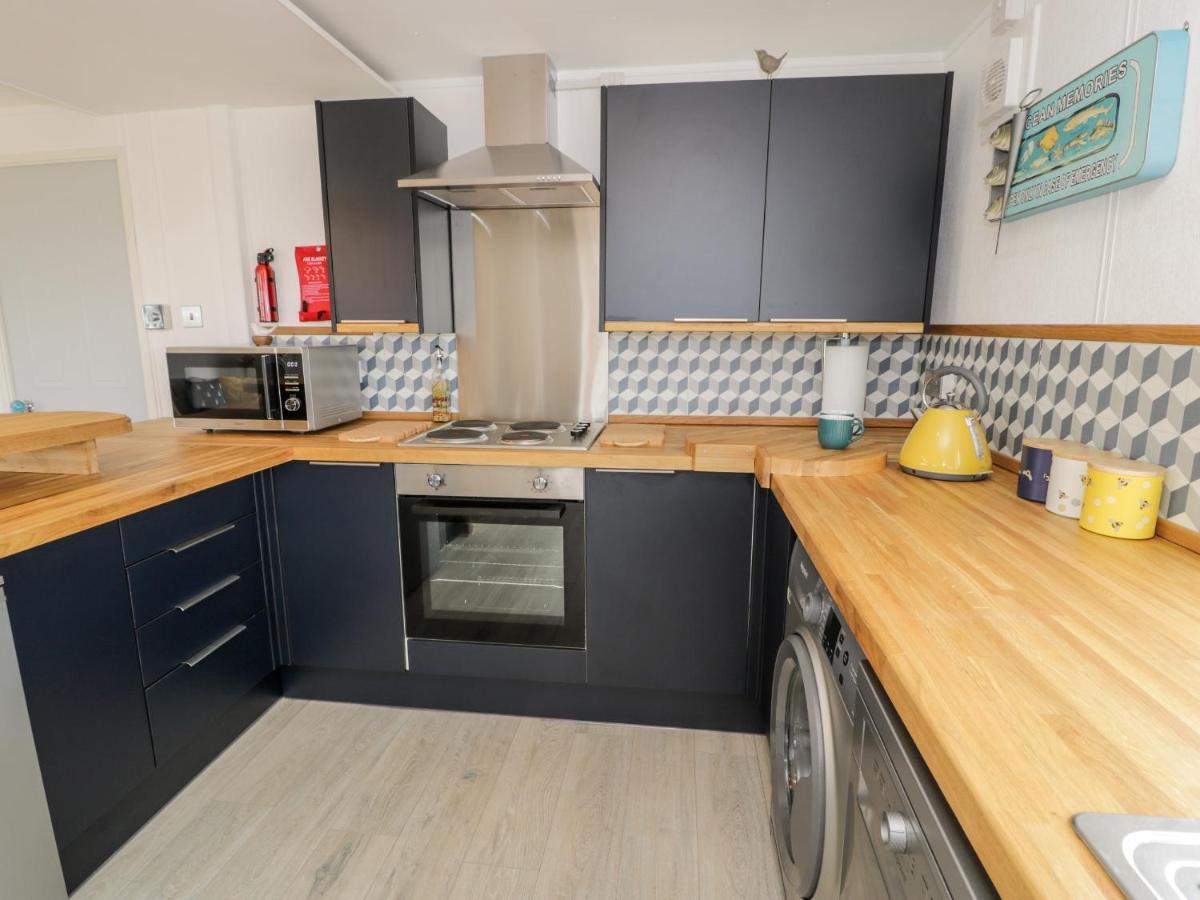 Porthwen Lodge Amlwch Экстерьер фото